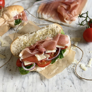 Italian Bread & Mixed Tomatoes Salad w/ Prama Ham (4 lbs)